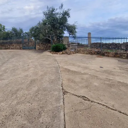 Rural Atalaya מלון גואדלופה